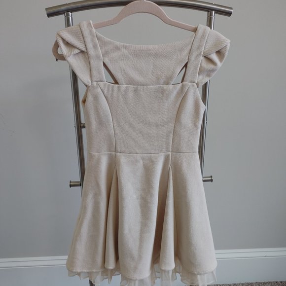 SNIDEL Size F Women's Sleeveless Lined Mini Dress Kawaii Cute Solid Ivory - Picture 2 of 6